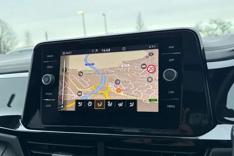 MM25UWR Volkswagen T-Roc 1.0 TSI 115 Style Design 5dr Thumbnail #16