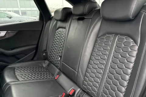 FT20DFJ Audi RS 4 Avant RS 4 Avant Carbon Black   450 PS tiptronic Thumbnail #18