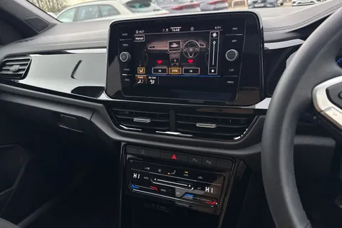 MM25UWR Volkswagen T-Roc 1.0 TSI 115 Style Design 5dr Thumbnail #21