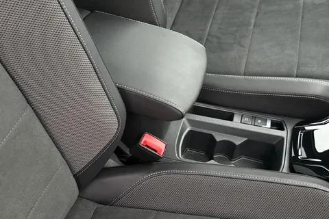 MM25UWR Volkswagen T-Roc 1.0 TSI 115 Style Design 5dr Thumbnail #33