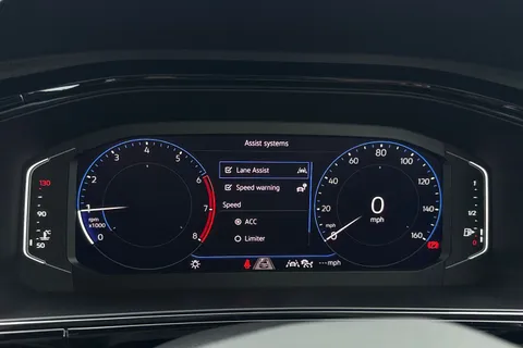 MM25UWR Volkswagen T-Roc 1.0 TSI 115 Style Design 5dr Thumbnail #35