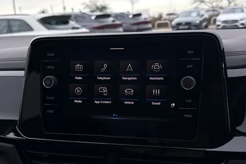 MM25UWR Volkswagen T-Roc 1.0 TSI 115 Style Design 5dr Thumbnail #36