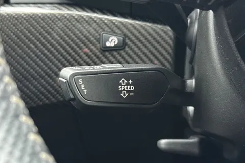 FT20DFJ Audi RS 4 Avant RS 4 Avant Carbon Black   450 PS tiptronic Thumbnail #39