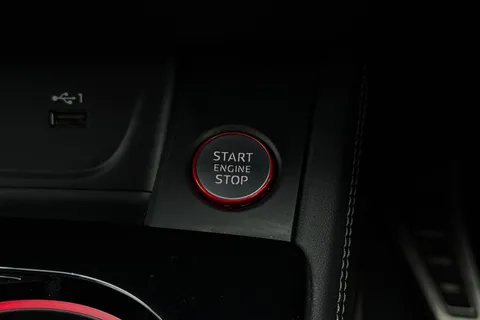 FT20DFJ Audi RS 4 Avant RS 4 Avant Carbon Black   450 PS tiptronic Thumbnail #49