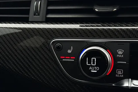 FT20DFJ Audi RS 4 Avant RS 4 Avant Carbon Black   450 PS tiptronic Thumbnail #52