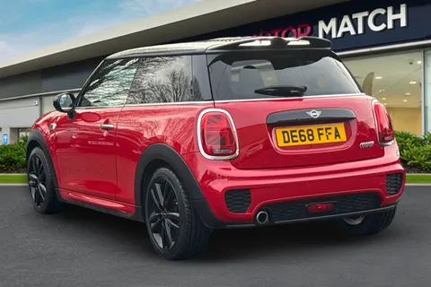 DE68FFA Mini Hatch 1.5 Cooper Euro 6 (s/s) 3dr Thumbnail #3