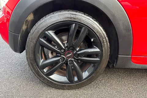 DE68FFA Mini Hatch 1.5 Cooper Euro 6 (s/s) 3dr Thumbnail #7