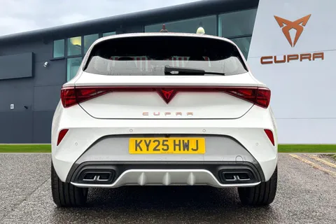 KY25HWJ CUPRA Leon 1.5 eTSI V2 DSG Euro 6 (s/s) 5dr Thumbnail #5