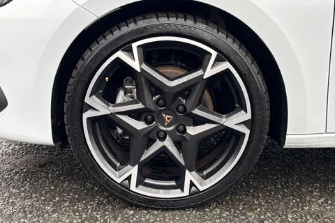KY25HWJ CUPRA Leon 1.5 eTSI V2 DSG Euro 6 (s/s) 5dr Thumbnail #10