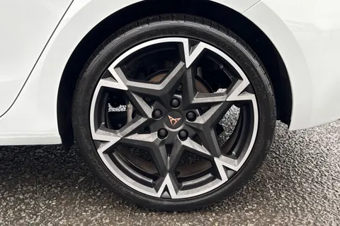 KY25HWJ CUPRA Leon 1.5 eTSI V2 DSG Euro 6 (s/s) 5dr Thumbnail #11