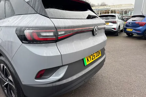 8 of 60 for Volkswagen ID.4 125kW Match Pure 52kWh ⭐Heat pump, Mode 2 (3-pin) mains charging cable⭐