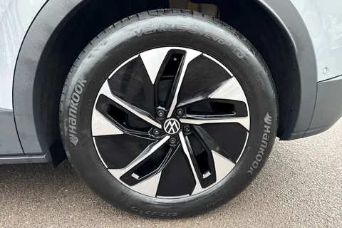 11 of 60 for Volkswagen ID.4 125kW Match Pure 52kWh ⭐Heat pump, Mode 2 (3-pin) mains charging cable⭐