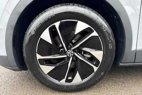 12 of 60 for Volkswagen ID.4 125kW Match Pure 52kWh ⭐Heat pump, Mode 2 (3-pin) mains charging cable⭐