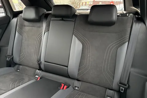 19 of 60 for Volkswagen ID.4 125kW Match Pure 52kWh ⭐Heat pump, Mode 2 (3-pin) mains charging cable⭐