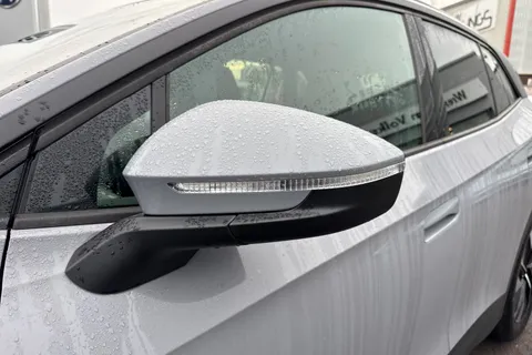 33 of 60 for Volkswagen ID.4 125kW Match Pure 52kWh ⭐Heat pump, Mode 2 (3-pin) mains charging cable⭐