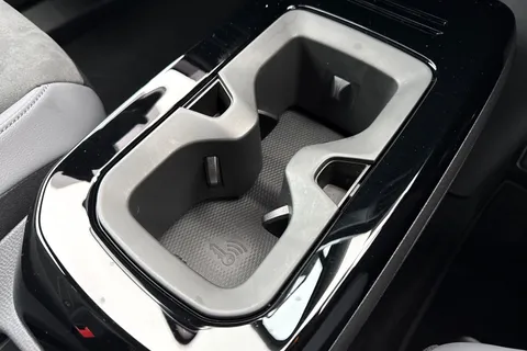 41 of 60 for Volkswagen ID.4 125kW Match Pure 52kWh ⭐Heat pump, Mode 2 (3-pin) mains charging cable⭐