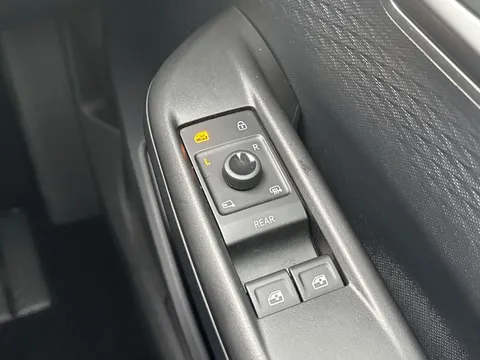 18 of 43 for CUPRA BORN 170kW e-Boost V2 59kWh 5dr Auto