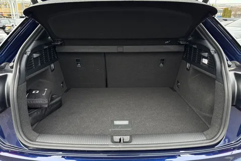 KM25UTO Audi Q2 Black Edition 35 TFSI 150 PS S tronic Thumbnail #7