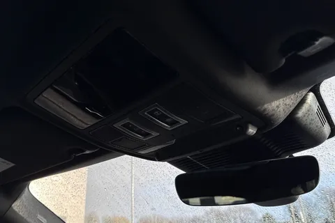 KT73NYL Land Rover Range Rover Evoque 1.5 P300e Dynamic HSE 5dr Thumbnail #24