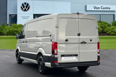 DC75LVO Volkswagen Crafter CR35 Panel van Commerce Plus MWB 140 PS 2.0 TDI 6sp Man FWD - LED's/Camera/ Thumbnail #3