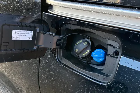 DC75LNX Volkswagen Caddy 2.0 TDI 122PS Commerce Pro Van DSG [Tech Pack] Thumbnail #25