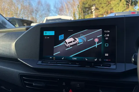 DC75LNX Volkswagen Caddy 2.0 TDI 122PS Commerce Pro Van DSG [Tech Pack] Thumbnail #54