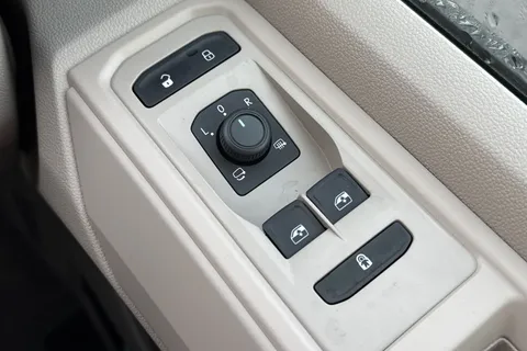 44 of 61 for Volkswagen California Coast T7 SWB 150 PS DSG - New Shape / Delivery Mileage