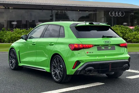 Audi RS 3 2.5 TFSI Carbon Black Sportback S Tronic quattro Euro 6 (s/s) 5dr Thumbnail #3