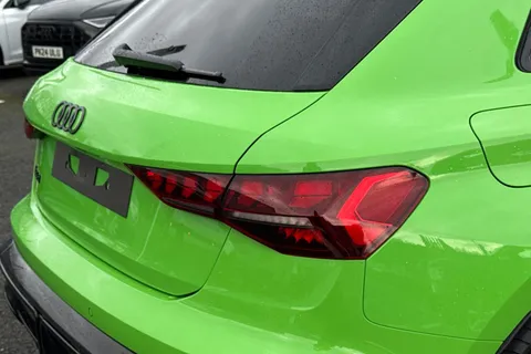 Audi RS 3 2.5 TFSI Carbon Black Sportback S Tronic quattro Euro 6 (s/s) 5dr Thumbnail #8