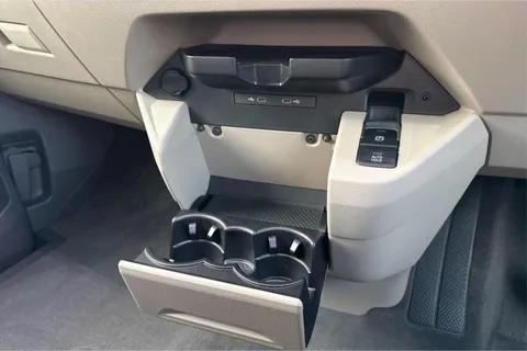 22 of 60 for Volkswagen California Coast T7 SWB 150 PS DSG - New Shape / Delivery Mileage