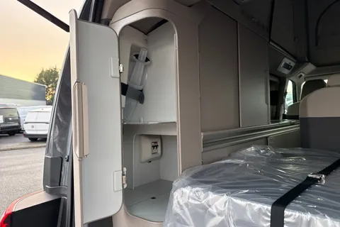 35 of 60 for Volkswagen California Coast T7 SWB 150 PS DSG - New Shape / Delivery Mileage