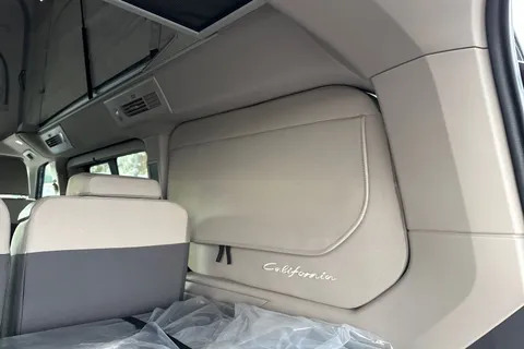 36 of 60 for Volkswagen California Coast T7 SWB 150 PS DSG - New Shape / Delivery Mileage