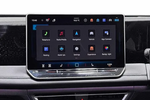 DK25ZKP Volkswagen Tiguan 2.0 TDI R-Line 5dr DSG Thumbnail #12