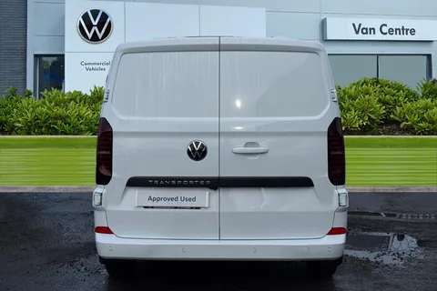 PJ75WBV Volkswagen Transporter 2.0 TDI 110 Commerce Pro Van Thumbnail #4