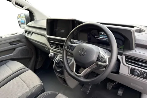 PJ75ELV Volkswagen Transporter 2.0 TDI 110 Commerce Pro Van Thumbnail #7