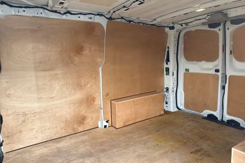 PN25OXZ Volkswagen Transporter 2.0 TDI 150 Commerce Plus Van Thumbnail #13