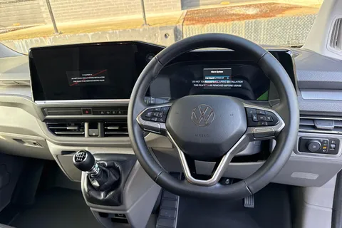 PJ75YDH Volkswagen Transporter 2.0 TDI 110 Commerce Pro Van Thumbnail #12