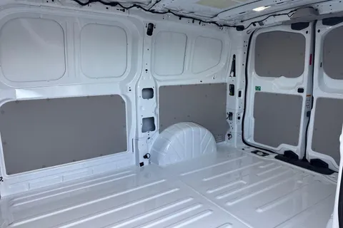 PJ75WBV Volkswagen Transporter 2.0 TDI 110 Commerce Pro Van Thumbnail #13