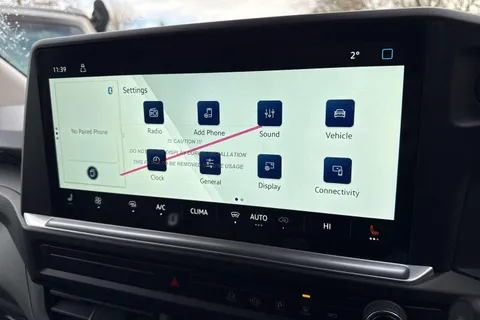 PJ75ELV Volkswagen Transporter 2.0 TDI 110 Commerce Pro Van Thumbnail #11