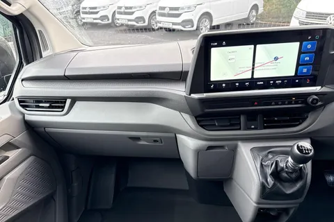 PJ75ELV Volkswagen Transporter 2.0 TDI 110 Commerce Pro Van Thumbnail #14