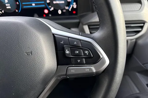 PN25OXZ Volkswagen Transporter 2.0 TDI 150 Commerce Plus Van Thumbnail #26