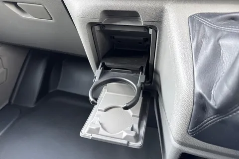 PN25OXZ Volkswagen Transporter 2.0 TDI 150 Commerce Plus Van Thumbnail #28