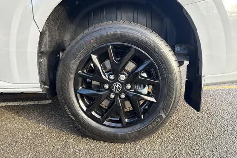 PJ75YDH Volkswagen Transporter 2.0 TDI 110 Commerce Pro Van Thumbnail #22