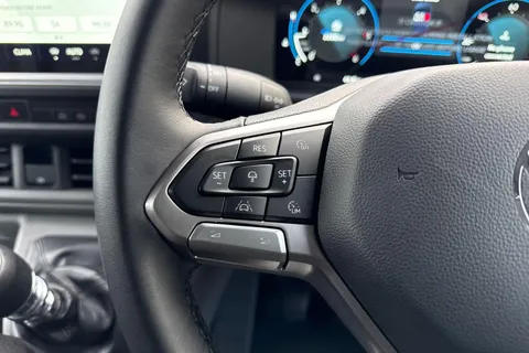 PJ75ELV Volkswagen Transporter 2.0 TDI 110 Commerce Pro Van Thumbnail #25