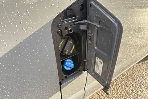 PJ74NXP Volkswagen Transporter 2.0 TDI 110 Highline Van Thumbnail #38