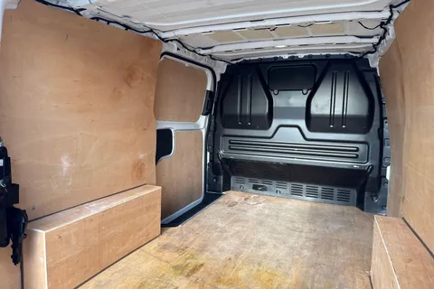 PN25OXZ Volkswagen Transporter 2.0 TDI 150 Commerce Plus Van Thumbnail #37