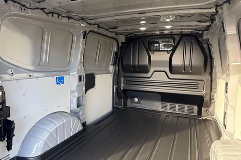 PJ75YDH Volkswagen Transporter 2.0 TDI 110 Commerce Pro Van Thumbnail #40