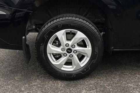 MF74WWJ Ford Transit Custom 2.0 EcoBlue 170ps H1 Van Limited Auto Thumbnail #21