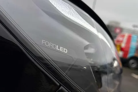 MF74WWJ Ford Transit Custom 2.0 EcoBlue 170ps H1 Van Limited Auto Thumbnail #28