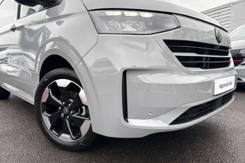 BT75EVH Volkswagen Transporter 2.0 TDI 150 Commerce Pro Van Thumbnail #16